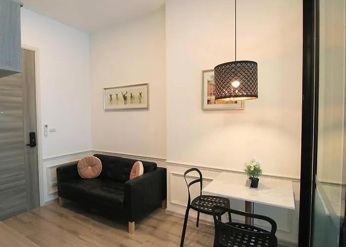 New Condo, Hi-speed Wi-fi, Gym Pool, Near Lam Sali Mrt 公寓 *